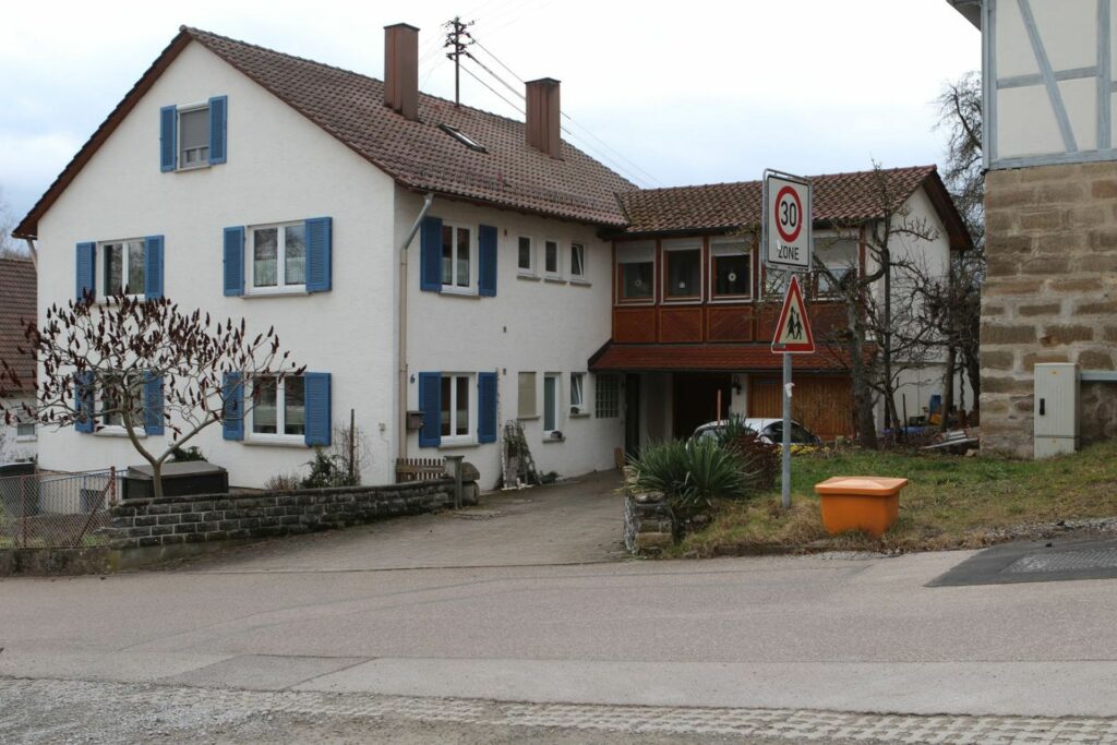 Gschwend - Brunnengässle - Hausnummer 6 - 2023000000